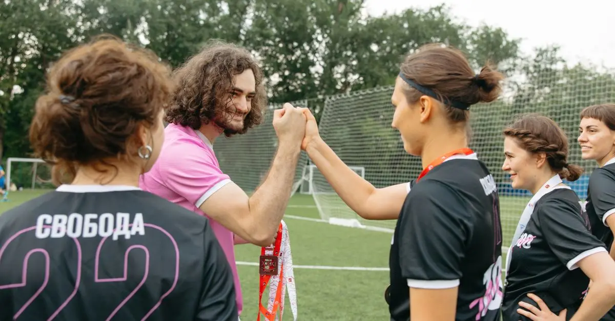 Comment la passion du padel influence votre évolution sportive