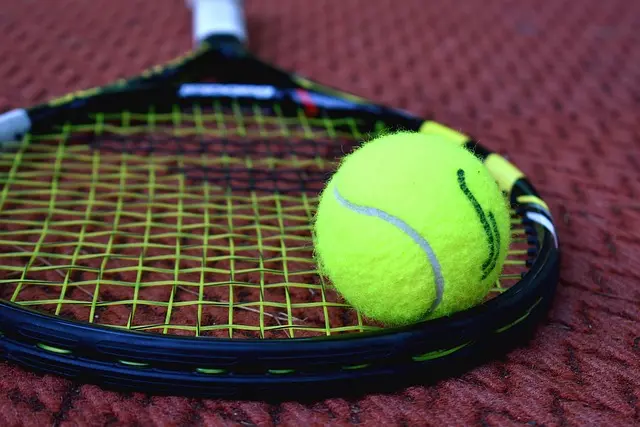 Comment choisir son partenaire de padel pour progresser