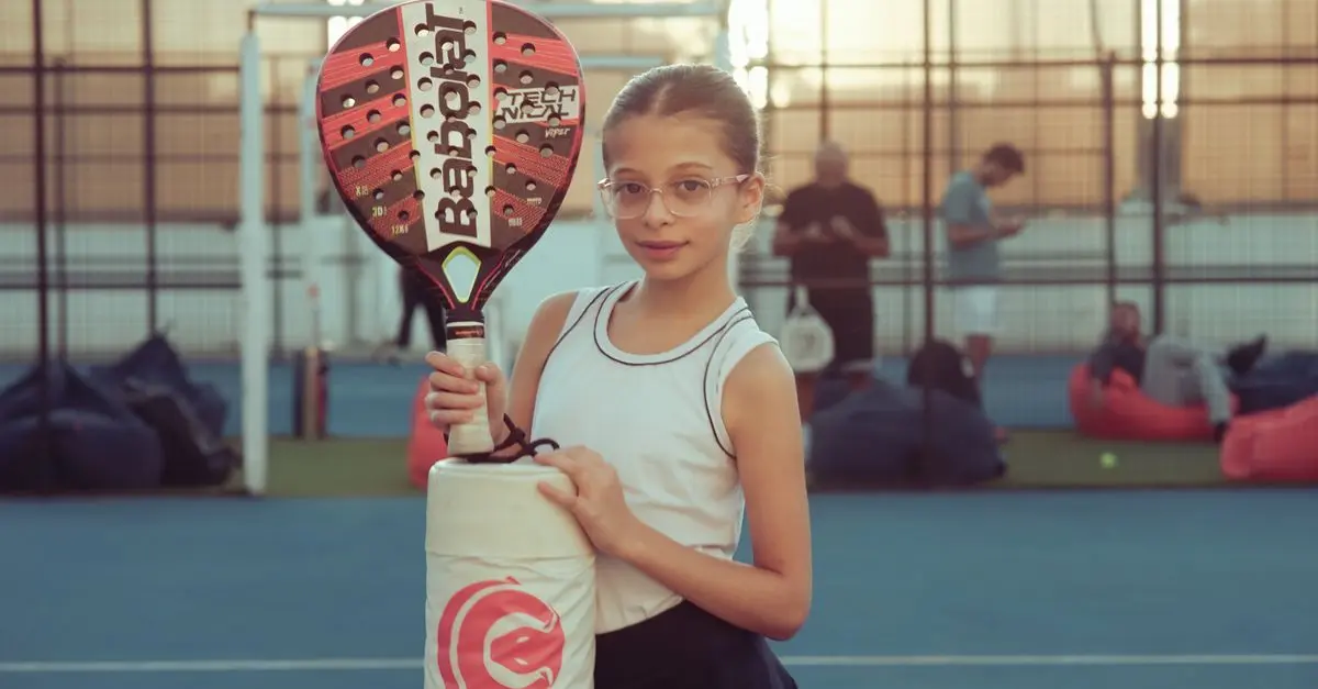Pourquoi la passion du padel est-elle si addictive ?