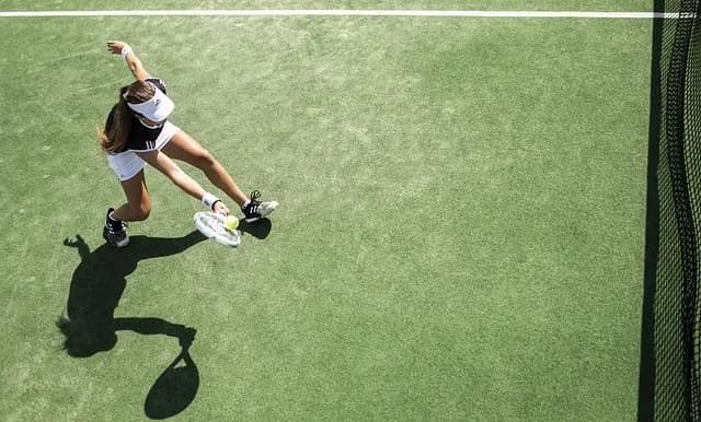 Top 10 des conseils pour débuter au padel comme un pro