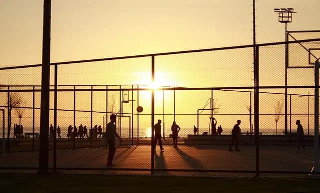 Les 10 techniques indispensables pour exceller au padel