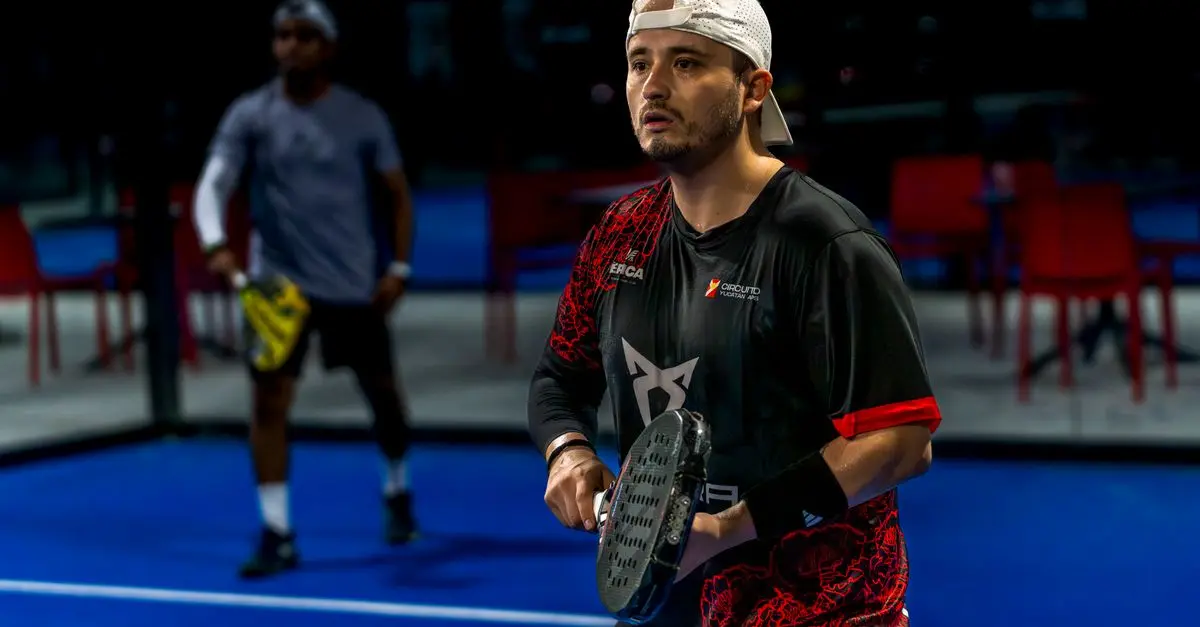 Comment le padel renforce les liens d'amitié et la cohésion